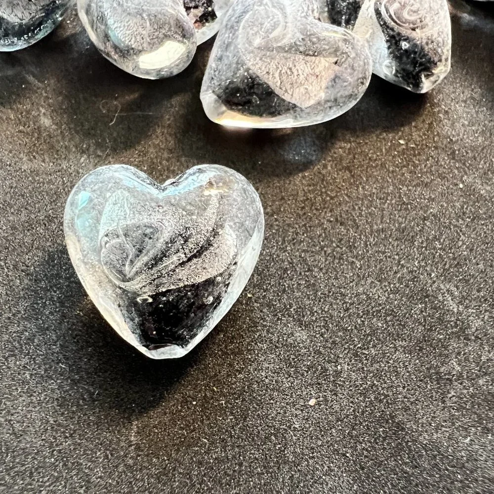 NWOT📌 30 Beautiful Marble Glass Hearts 20 x 17 mm for Jewelry Making - Craft